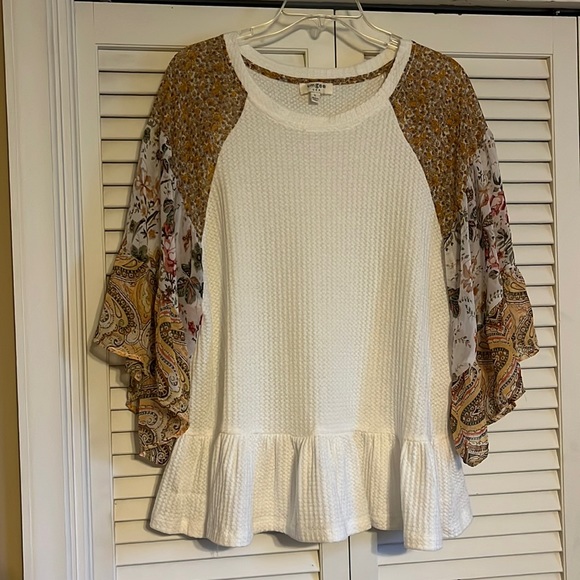 Umgee Large top - Picture 1 of 1